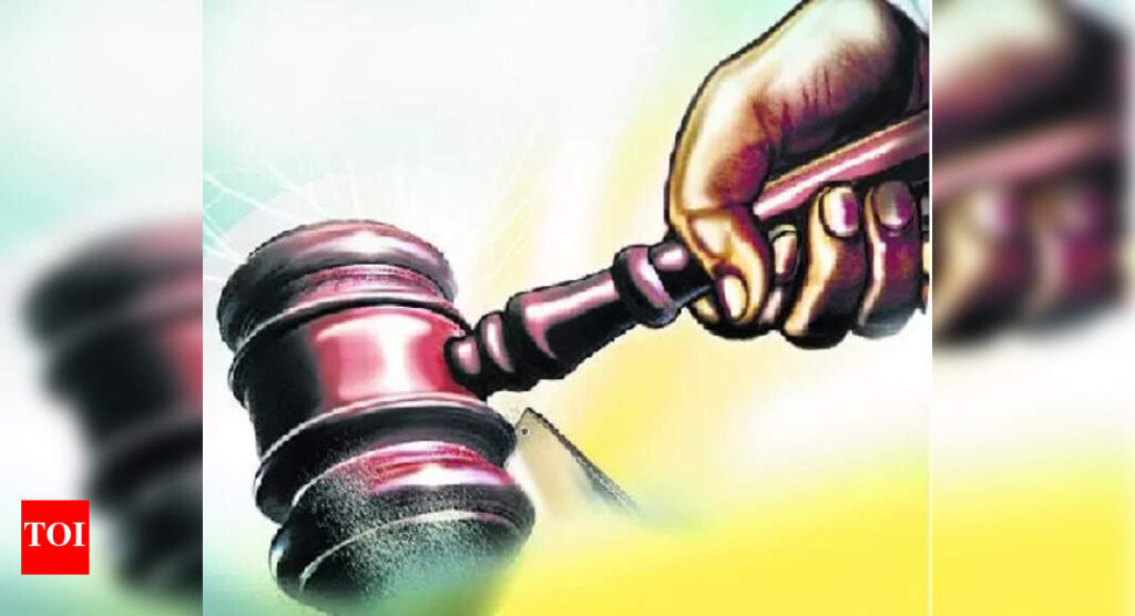 Cop caught taking bribe remanded in judicial custody | Delhi News