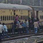 जम्मू में बाढ़: सात हजार लोगों ने कराए रद्द टिकट, यूपी से गुजरने वाली आठ ट्रेनें प्रभावित, रेलवे ने की यह अपील